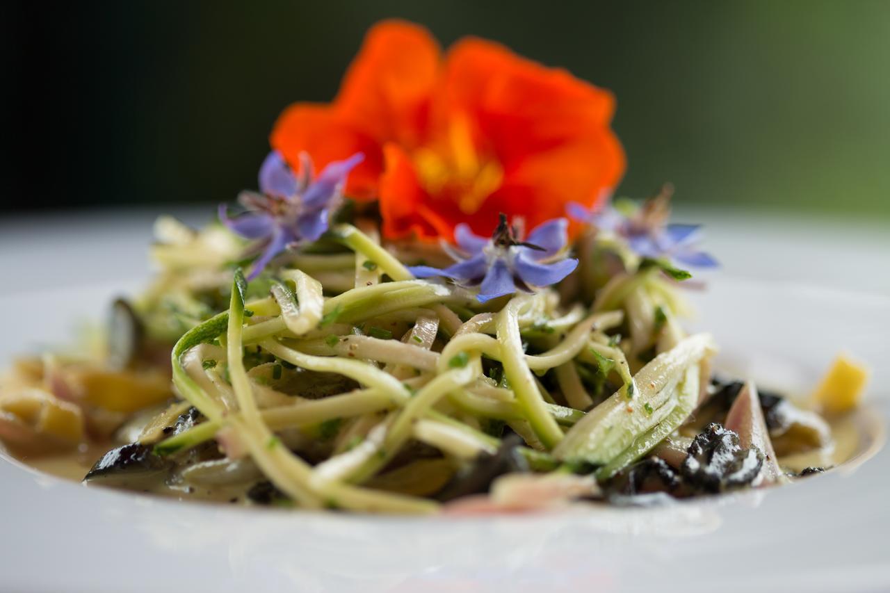 Church Hill Boutique Lodge & Restaurant Half-moon Bay Bagian luar foto